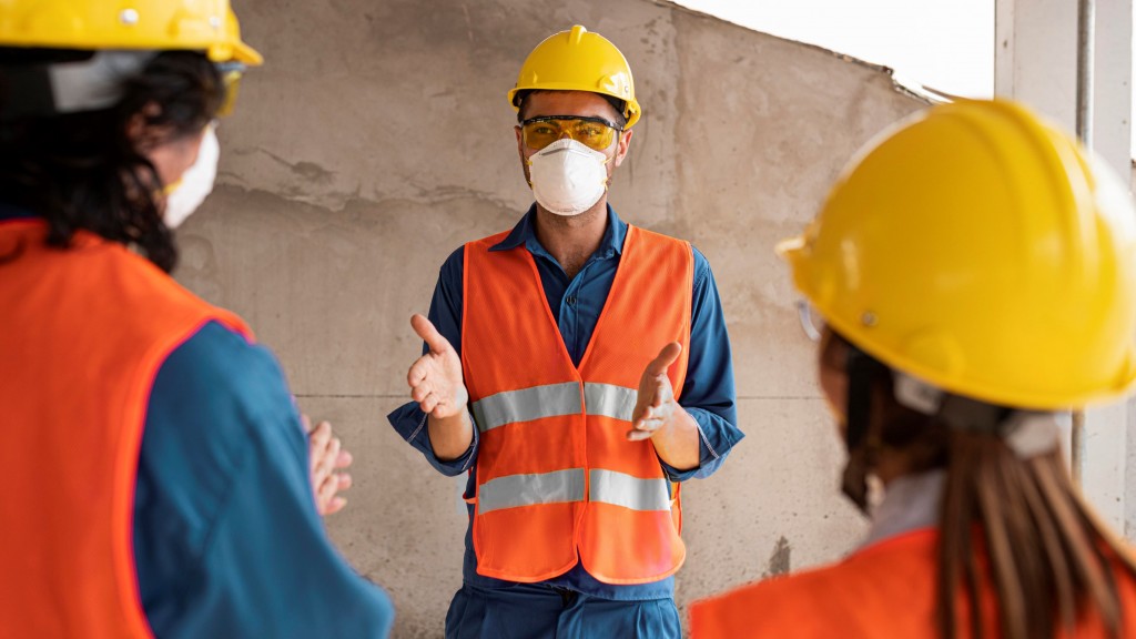 Tuân thủ các quy định pháp luật của nhà nước về an toàn lao động