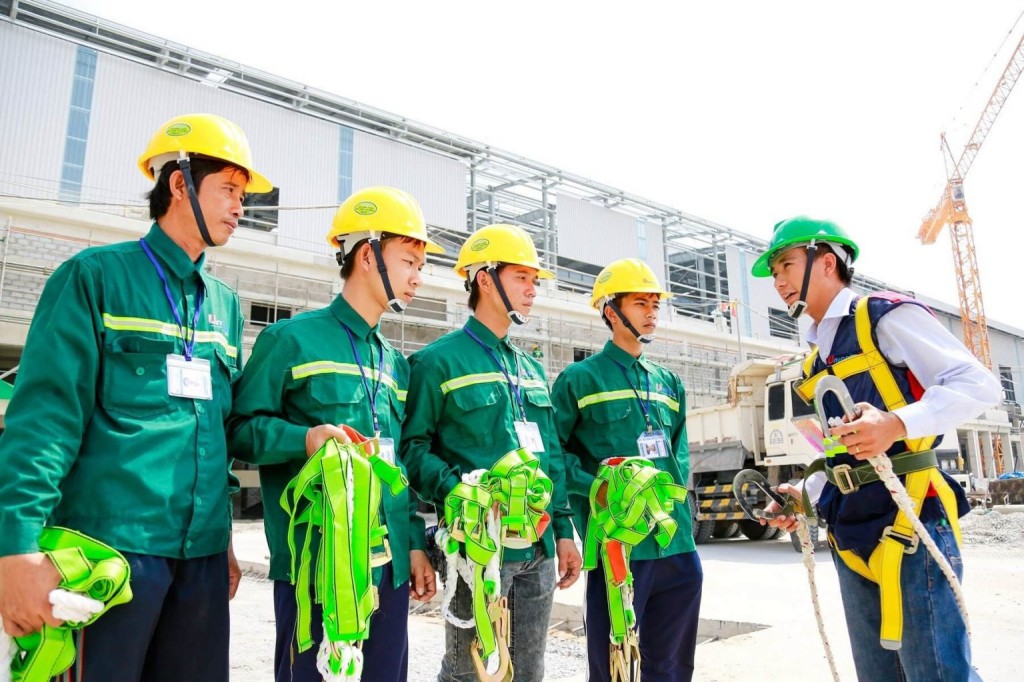 Tạo sự chuyên nghiệp và uy tín cho doanh nghiệp